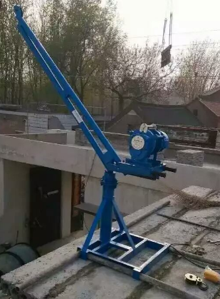 樓房上料吊運(yùn)機(jī)給內(nèi)蒙古房屋除雪工作帶來便利